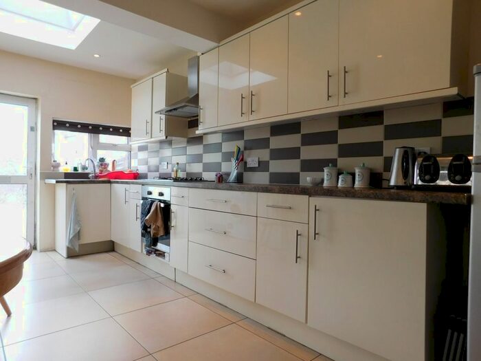 3 Bedroom Property To Rent In Seward Road, London, W7