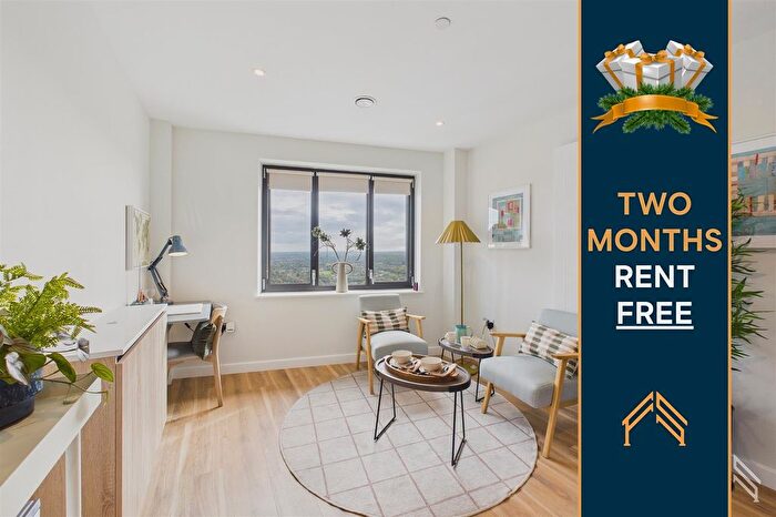 Studio To Rent In Victoria Road, Acton, W3