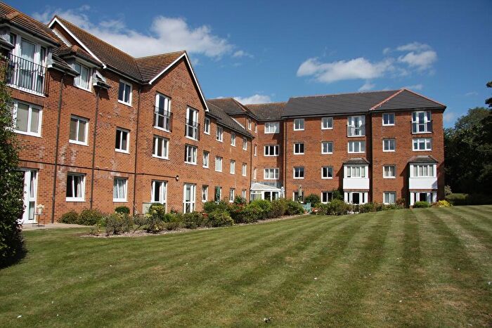 2 Bedroom Sheltered Housing For Sale In Lyndhurst Court, Hunstanton, Norfolk, PE36