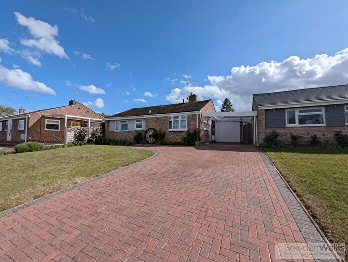 3 Bedroom Detached Bungalow For Sale In Stirling Road, Stamford, PE9