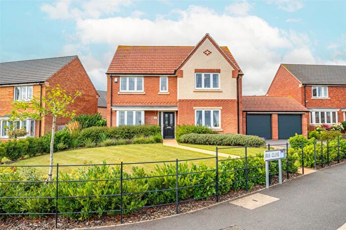 4 Bedroom Detached House For Sale In Iris Close, Shepshed, Loughborough, LE12