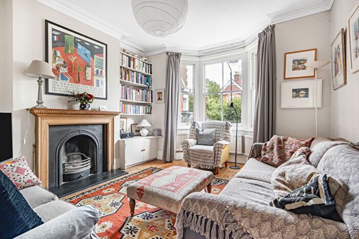 3 Bedroom Detached House For Sale In Church Road, Leatherhead, Surrey, KT22