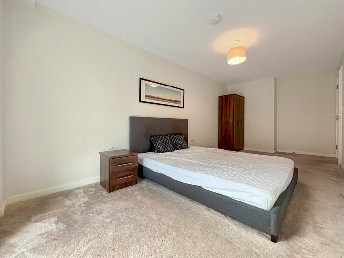 2 Bedroom Flat To Rent In Block E, Victoria Riverside, Leeds City Centre, LS10