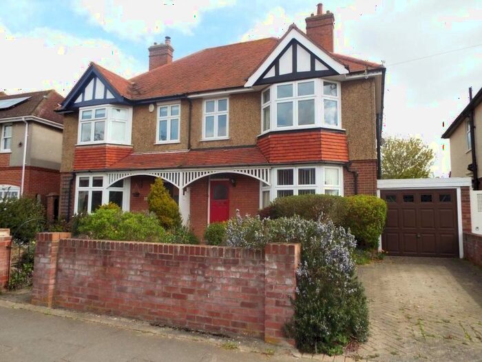 4 Bedroom Semi-Detached House To Rent In Upper Fourth Avenue, Frinton-on-Sea, CO13