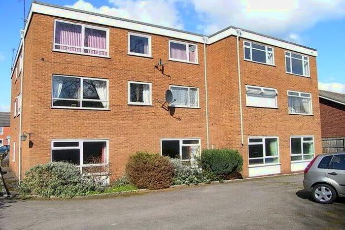 2 Bedroom Flat To Rent In Belmont Court, Sutton Coldfield, B72