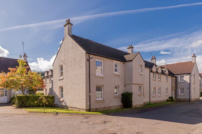 2 Bedroom Flat For Sale In / Hillpark Court, Blackhall, Edinburgh, EH4