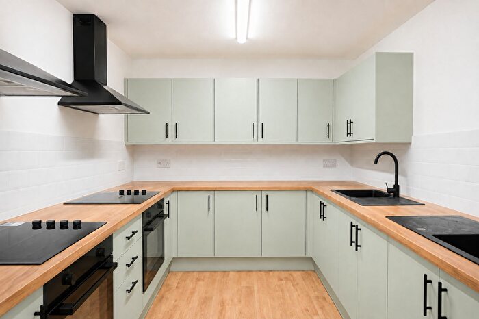 House Of Multiple Occupation To Rent In Manchester Road, Bolton, BL2