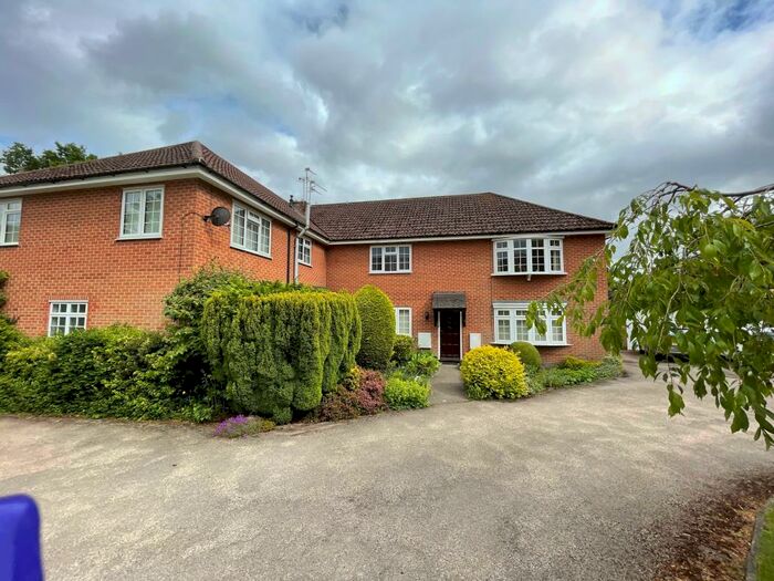 2 Bedroom Flat To Rent In Hutt Farm Court, Ravenshead, NG15