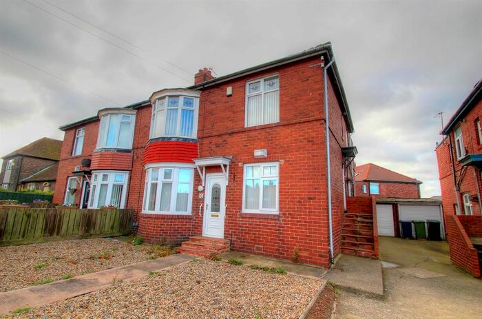 2 Bedroom Flat To Rent In Charnwood Gardens, Gateshead NE9