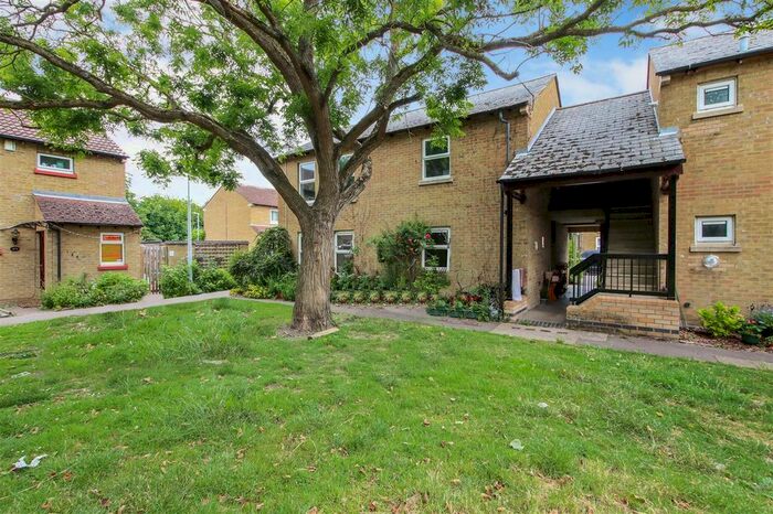 2 Bedroom Flat To Rent In Walpole Road, Cambridge, CB1