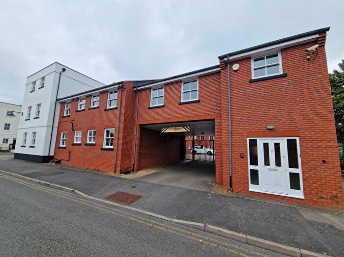 4 Bedroom House Of Multiple Occupation For Sale In Packington Place, Leamington Spa, CV31