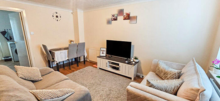 2 Bedroom Terraced House For Sale In Custom House, London, E16