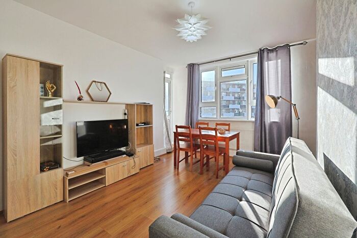 1 Bedroom Flat For Sale In Morgan House, Patmore Estate, London, SW8