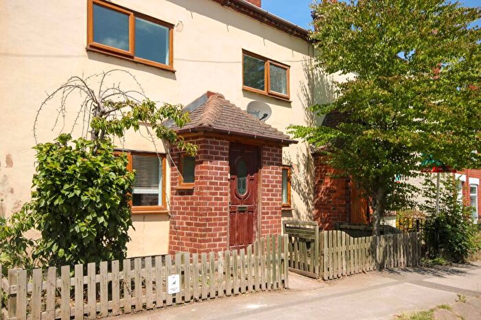 3 Bedroom Semi-Detached House To Rent In Plough Hill Road, Nuneaton, CV10