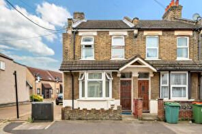 3 Bedroom Terraced House To Rent In Desford Road, London, E16