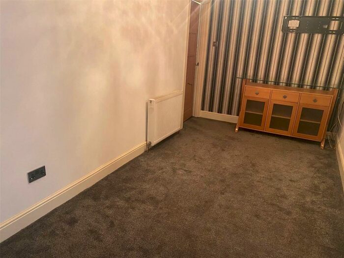 2 Bedroom Bungalow To Rent In Kirk Road, Wishaw, ML2