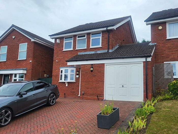 3 Bedroom Property To Rent In Glynn Crescent, Halesowen, B63