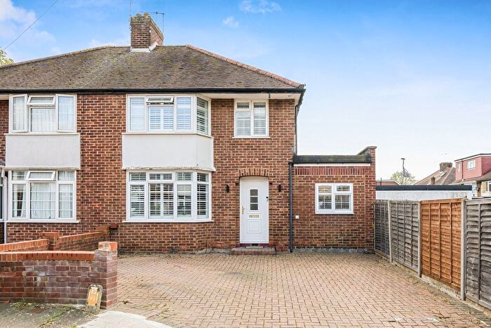 4 Bedroom Semi Detached House For Sale In Oak Gardens, Edgware, HA8