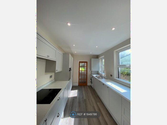 4 Bedroom Terraced House To Rent In Snowdon Road, Bristol, BS16