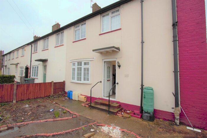 4 Bedroom Terraced House To Rent In Oak Avenue, Tottenham, N17