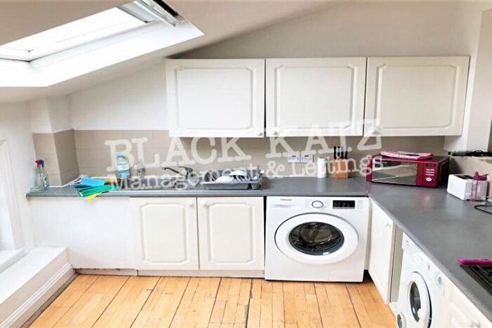 2 Bedroom Flat To Rent In College Crescent, Swiss Cottage, NW3