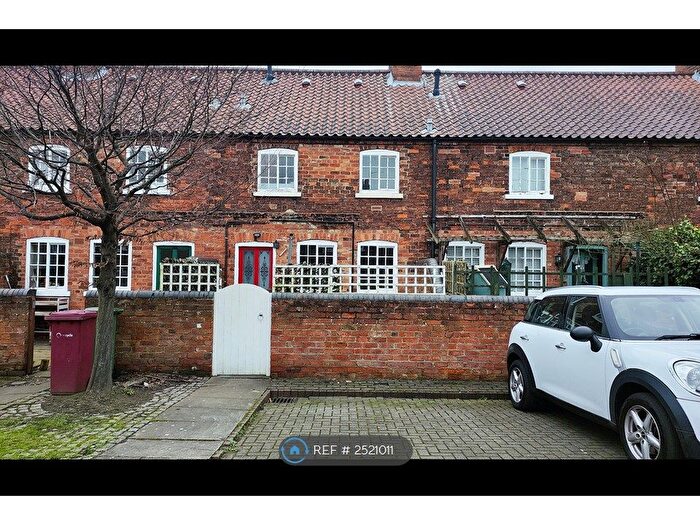 2 Bedroom Terraced House To Rent In Redbourne Street, Scunthorpe, DN16