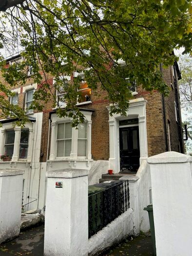 1 Bedroom Flat To Rent In Hall Floor Flat, Rosendale Road, London, SE21