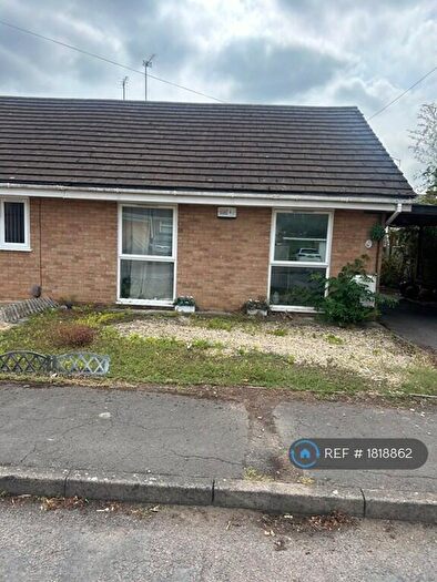 2 Bedroom Bungalow To Rent In Cumberland Crescent, Cheltenham, GL51