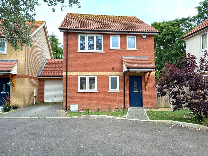 3 Bedroom Detached House To Rent In Mayville Mews, Broadstairs, CT10