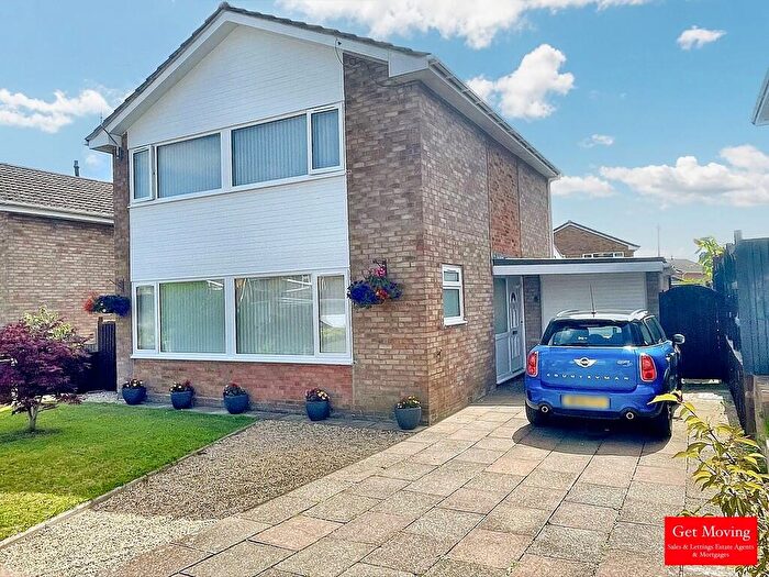 3 Bedroom Detached House For Sale In Yorke Avenue, Marchwiel, Wrexham, LL13