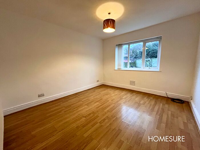 2 Bedroom Flat To Rent In Laurel Road, Fairfield, Liverpool, L7