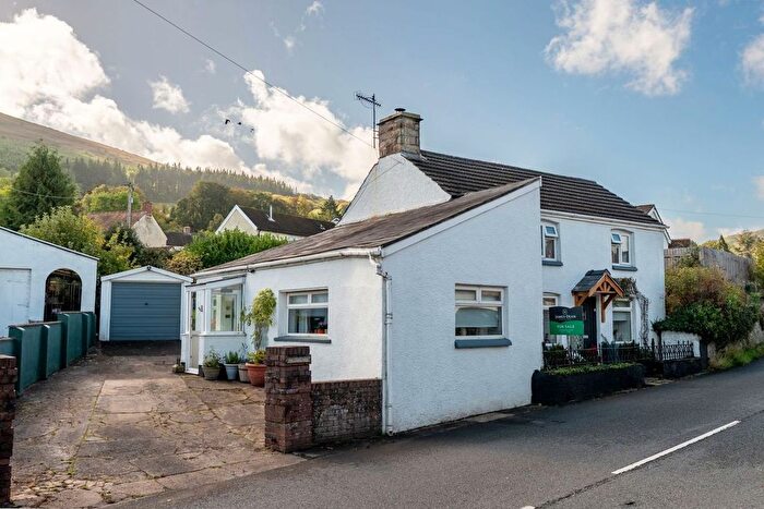 2 Bedroom Detached House For Sale In Merthyr Road, Govilon, Abergavenny, NP7