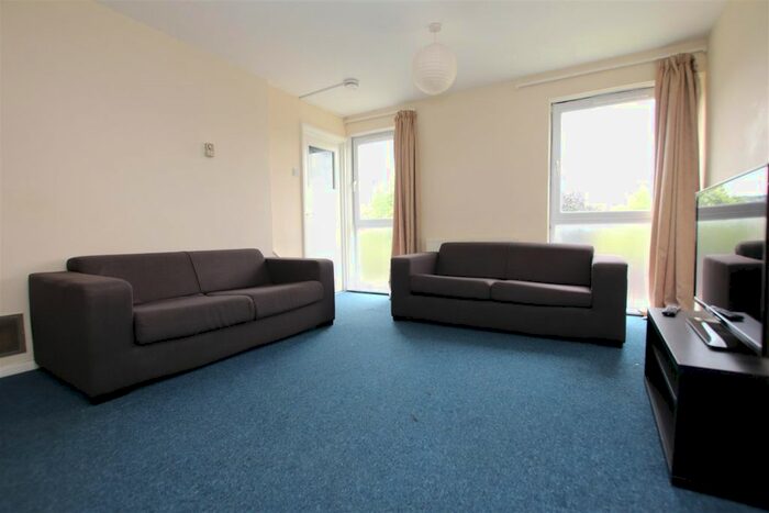 5 Bedroom Terraced House To Rent In Calton Walk, Bath, BA2