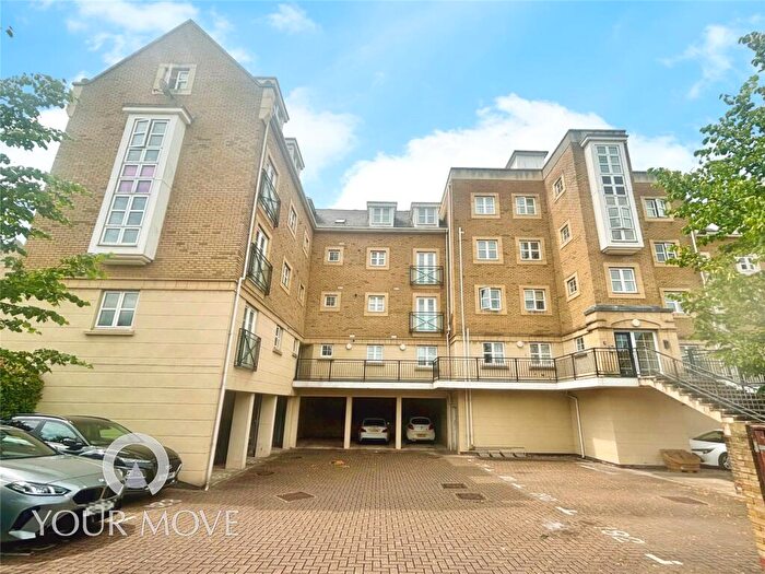 2 Bedroom Flat To Rent In Sandpiper Close, Greenhithe, Kent, DA9
