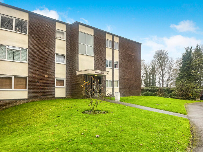 2 Bedroom Flat To Rent In Stanley Road, Carshalton, SM5