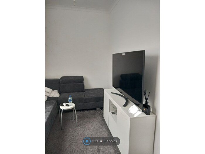 1 Bedroom Flat To Rent In Romford Road, London, E7