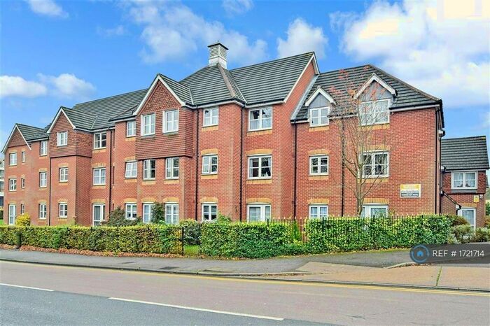 1 Bedroom Flat To Rent In Chaldon Road, Caterham, CR3