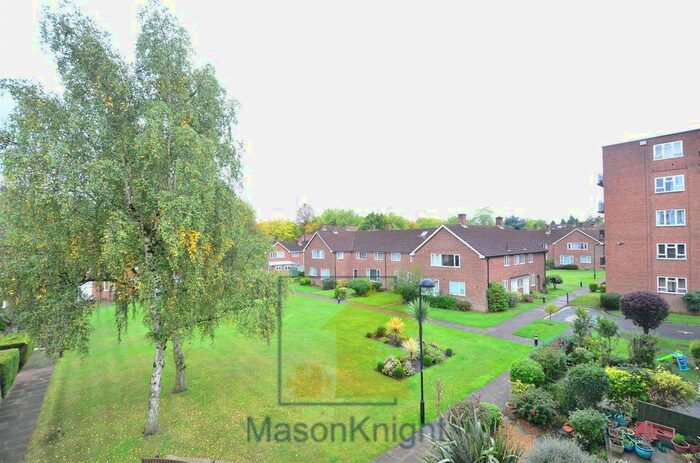 4 Bedroom Semi-Detached House To Rent In For Both Professionals/ Students And Families, Edgbaston, Birmingham, B5