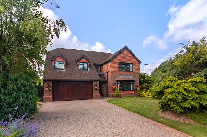 4 Bedroom Detached House For Sale In Whitfield Drive, Milnrow, Rochdale, Greater Manchester, OL16