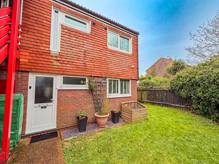 1 Bedroom Flat For Sale In Welbeck Close, Eastbourne, BN22