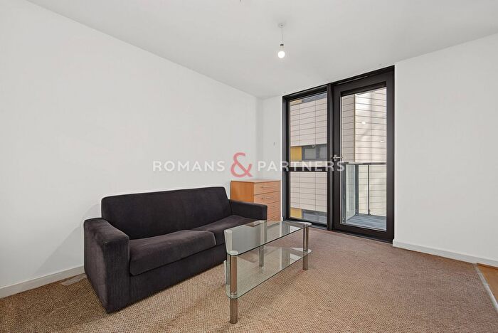 1 Bedroom Flat To Rent In Sky Apartments, Hackney, E9