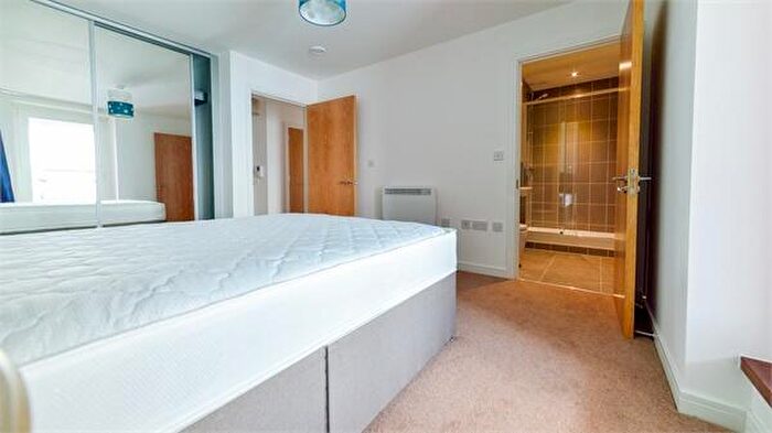 2 Bedroom Apartment To Rent In Ferry Court, Cardiff, CF11