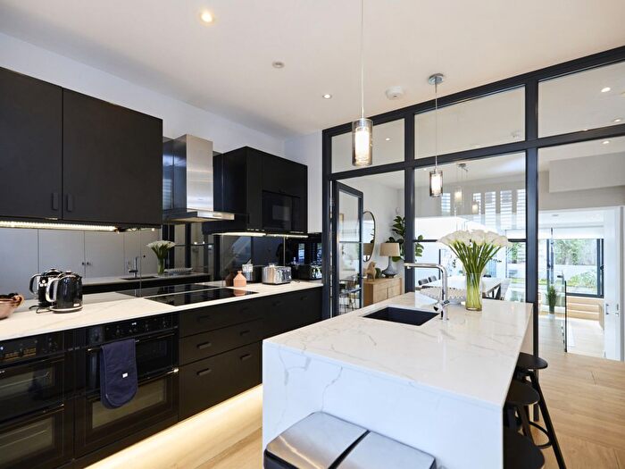 5 Bedroom End Of Terrace House To Rent In Hartismere Road, London, SW6