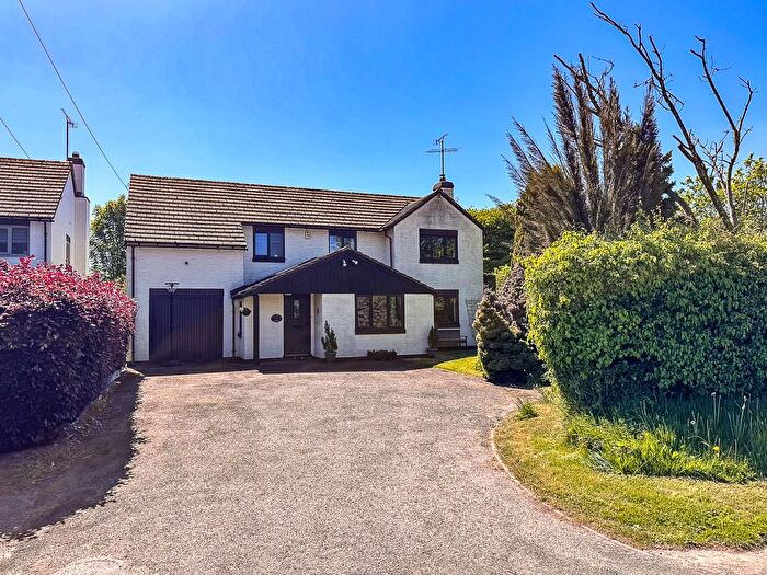 4 Bedroom Detached House For Sale In Lyonshall, Herefordshire, HR5