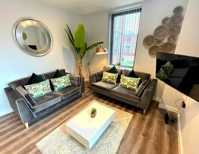 2 Bedroom Flat To Rent In Crosby Gardens, Crosby Road North, Waterloo, Liverpool, L22