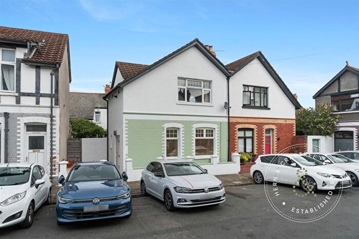 2 Bedroom Semi Detached House For Sale In Orchard Place, Canton, Cardiff, CF11