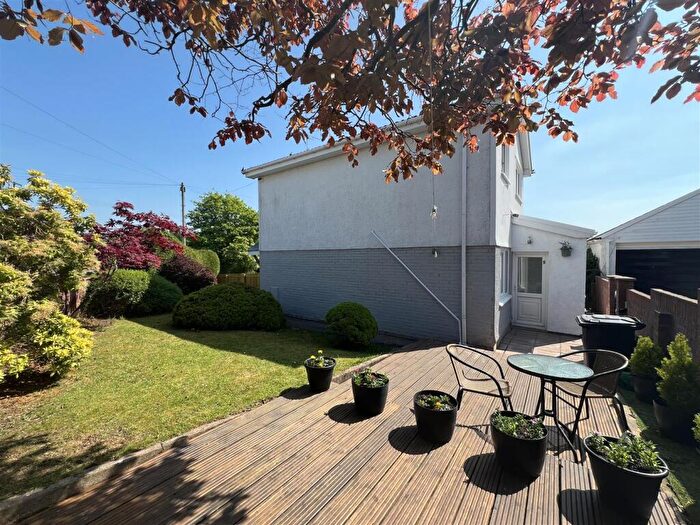 3 Bedroom Detached House For Sale In Sycamore Close, Aberdare, CF44