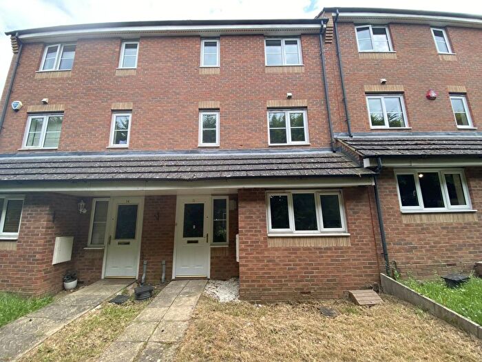 4 Bedroom Town House To Rent In Alconbury Close, Borehamwood, WD6