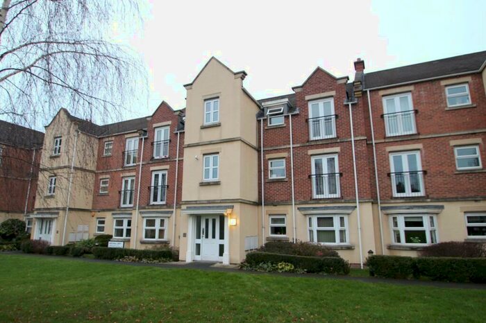 2 Bedroom Flat To Rent In Whitehall Croft, Leeds, West Yorkshire, LS12