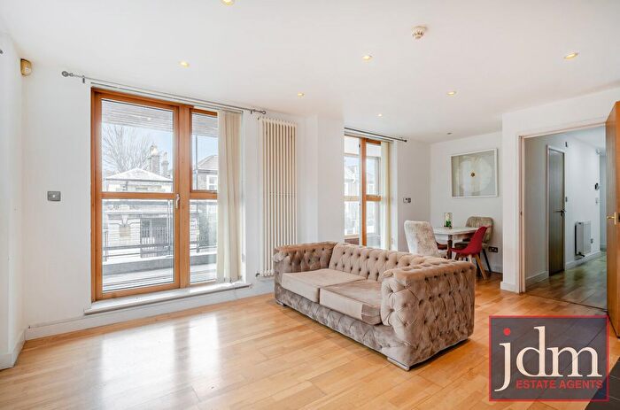 2 Bedroom Flat To Rent In Woolwich Road, Greenwich, London, SE10